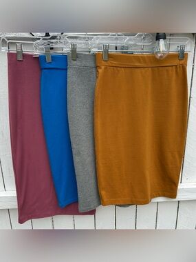 Forever 21 Pencil Skirts